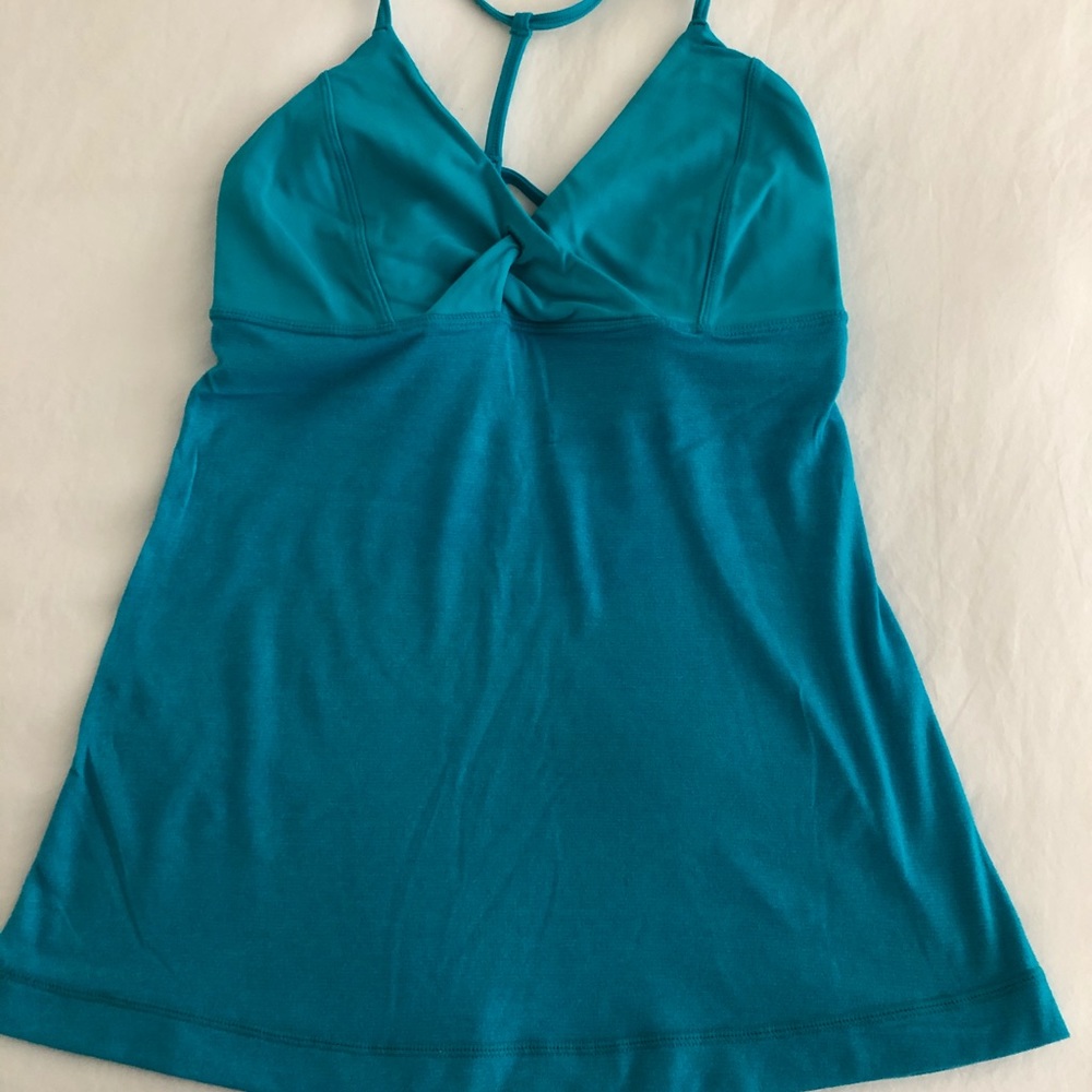 Lululemon teal tank